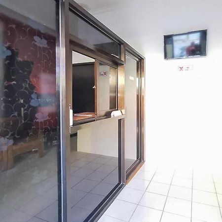 Hotel Vaccinated Staff - OYO 3742 Good Sleep Balikpapan Exterior foto