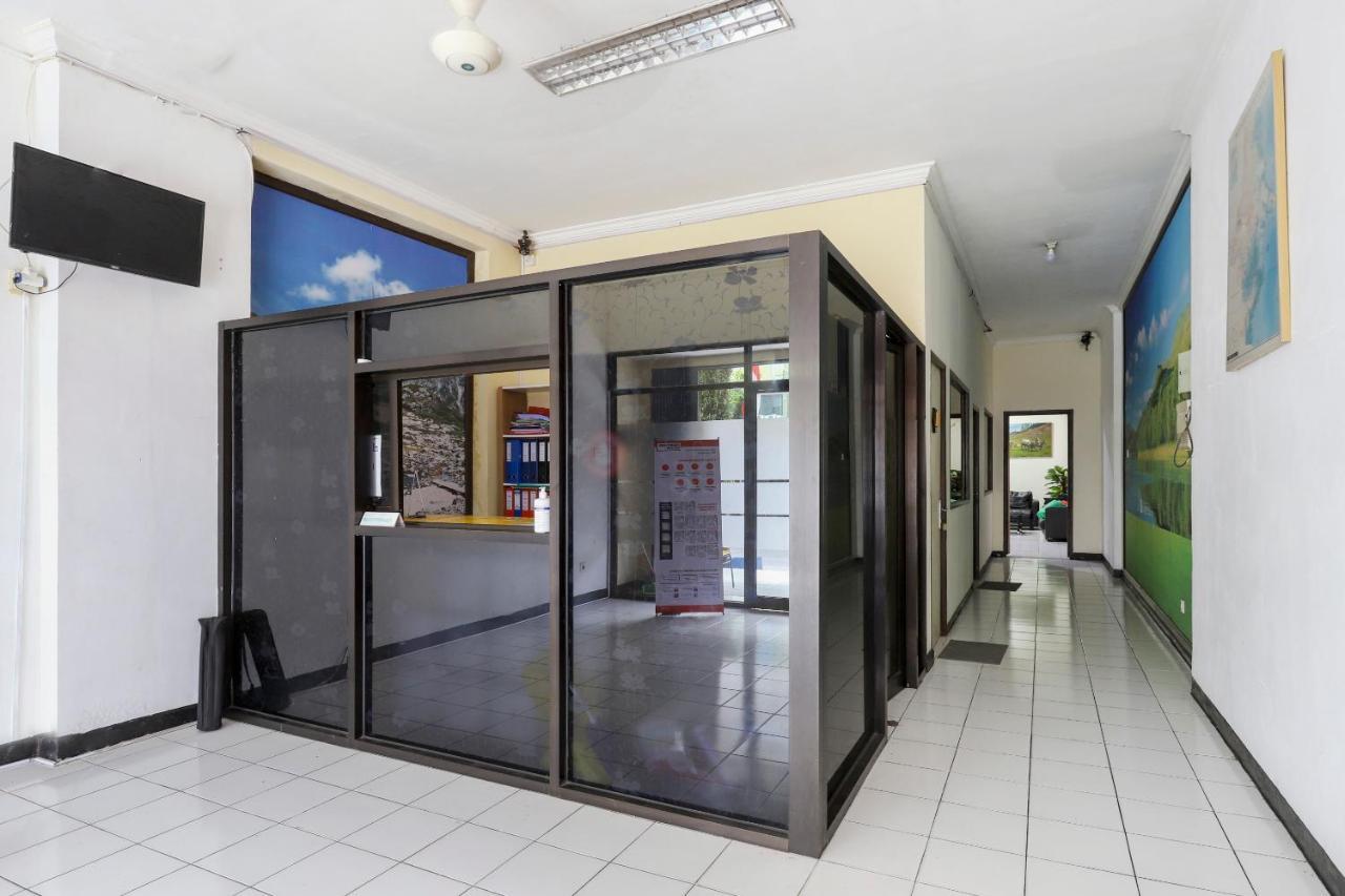 Hotel Vaccinated Staff - OYO 3742 Good Sleep Balikpapan Exterior foto
