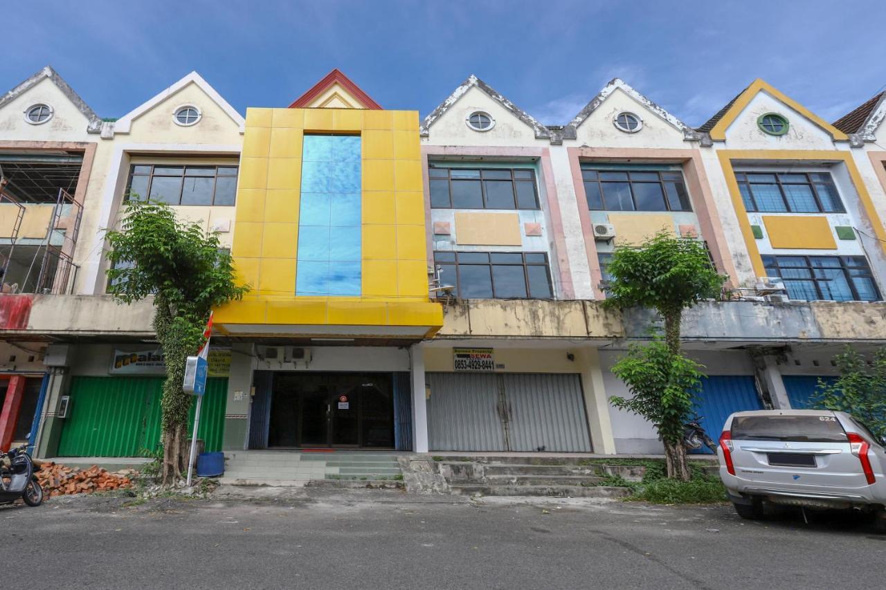 Hotel Vaccinated Staff - OYO 3742 Good Sleep Balikpapan Exterior foto