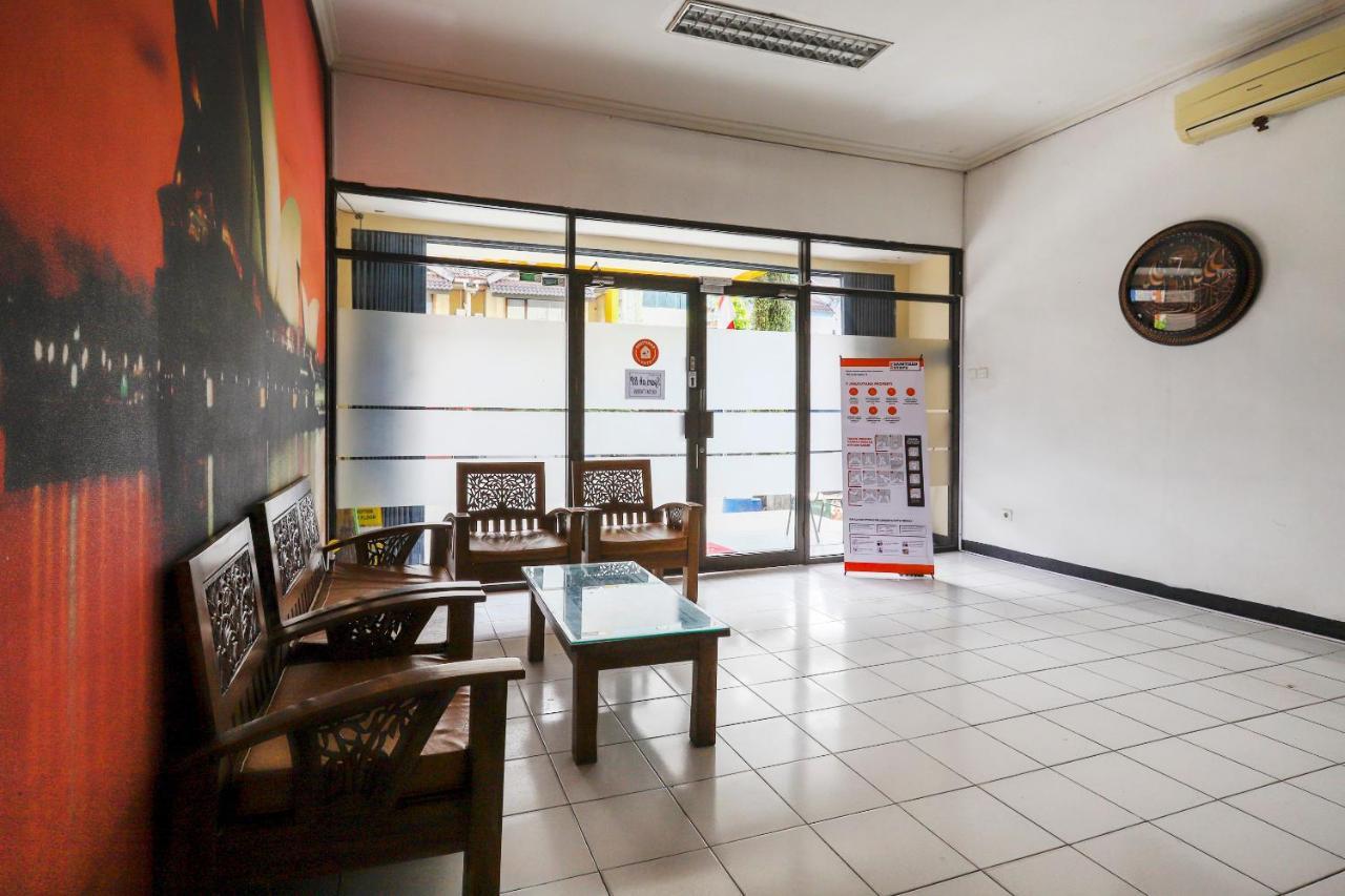 Hotel Vaccinated Staff - OYO 3742 Good Sleep Balikpapan Exterior foto