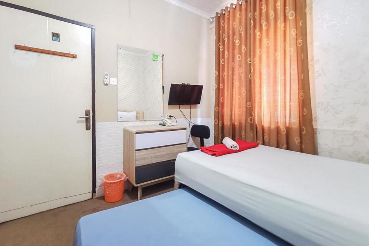 Hotel Vaccinated Staff - OYO 3742 Good Sleep Balikpapan Exterior foto